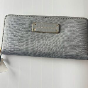 Marc by Marc Jacobs Textured Gray Wallet